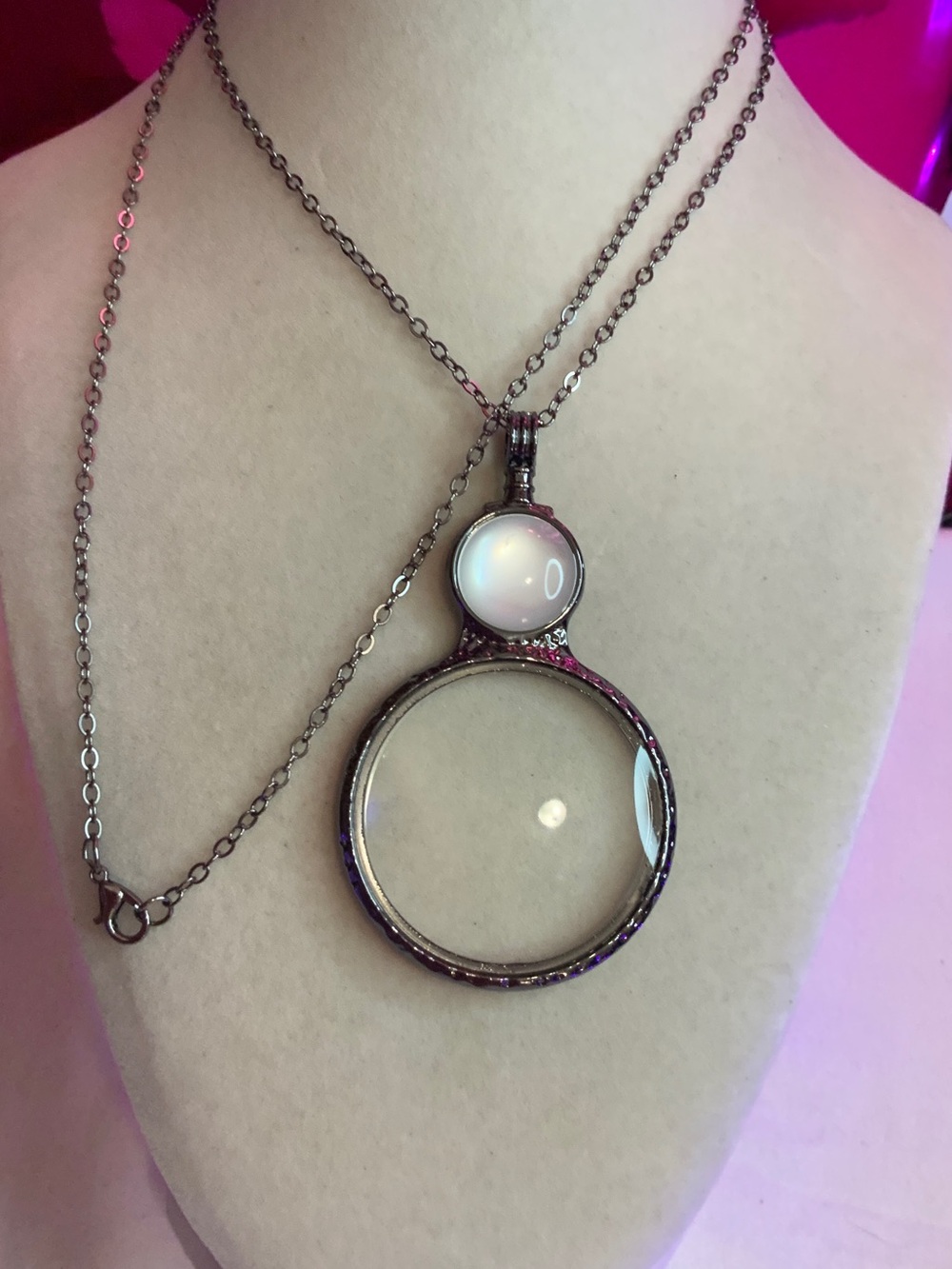 New Silver-Tone Magnifying Glass Necklace - White Stone Accent 30”
(Z-14) - Picture 1 of 3